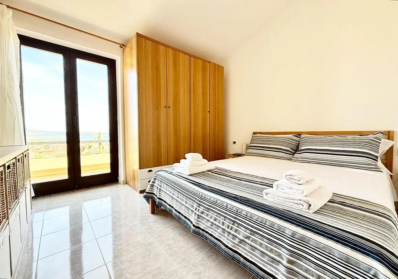 شقة Pgs Immobiliare Srls Bellavista Maria Attico Con Vista Mare E Parcheggio Privato La Maddalena لا ماداّلينا
